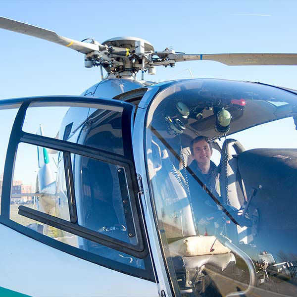 Helikopter vliegen  - afbeelding 2