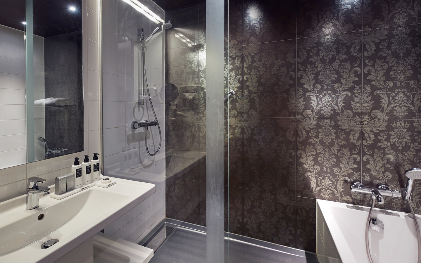 WestCord Fashion Hotel Amsterdam | 3 Daags verblijf in een 4*-hotel met wellness en skybar met panoramisch uitzicht - afbeelding 3