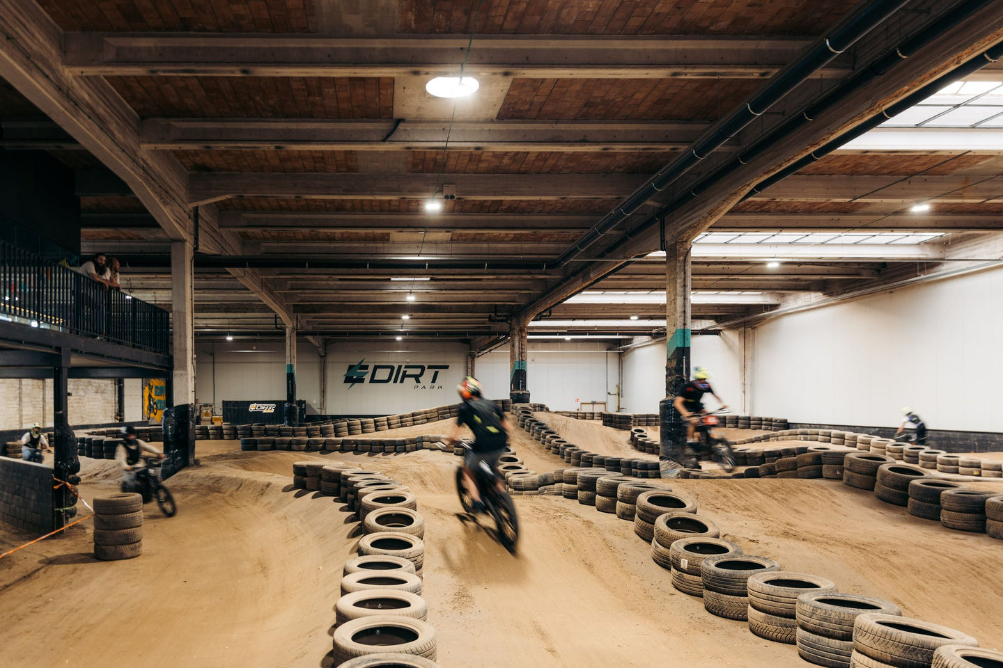 Edirt Park - 1 sessie (indoor) elektrisch crossen voor 1 persoon - afbeelding 5