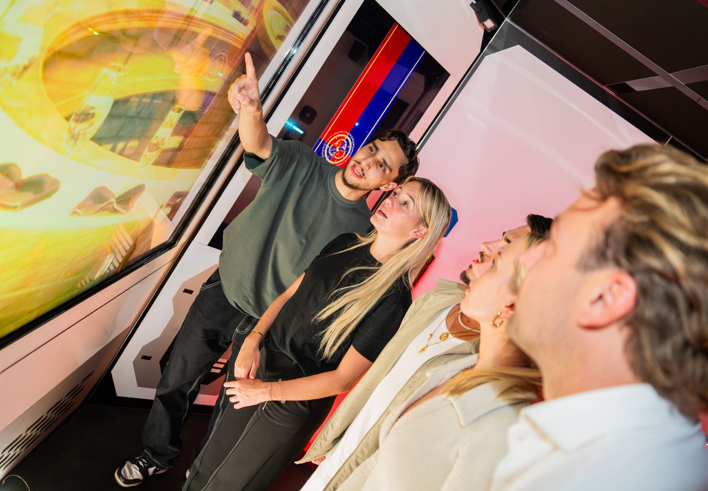 X-Cube De Verraders (4-6p). - Antwerp Amusement Center - afbeelding 4