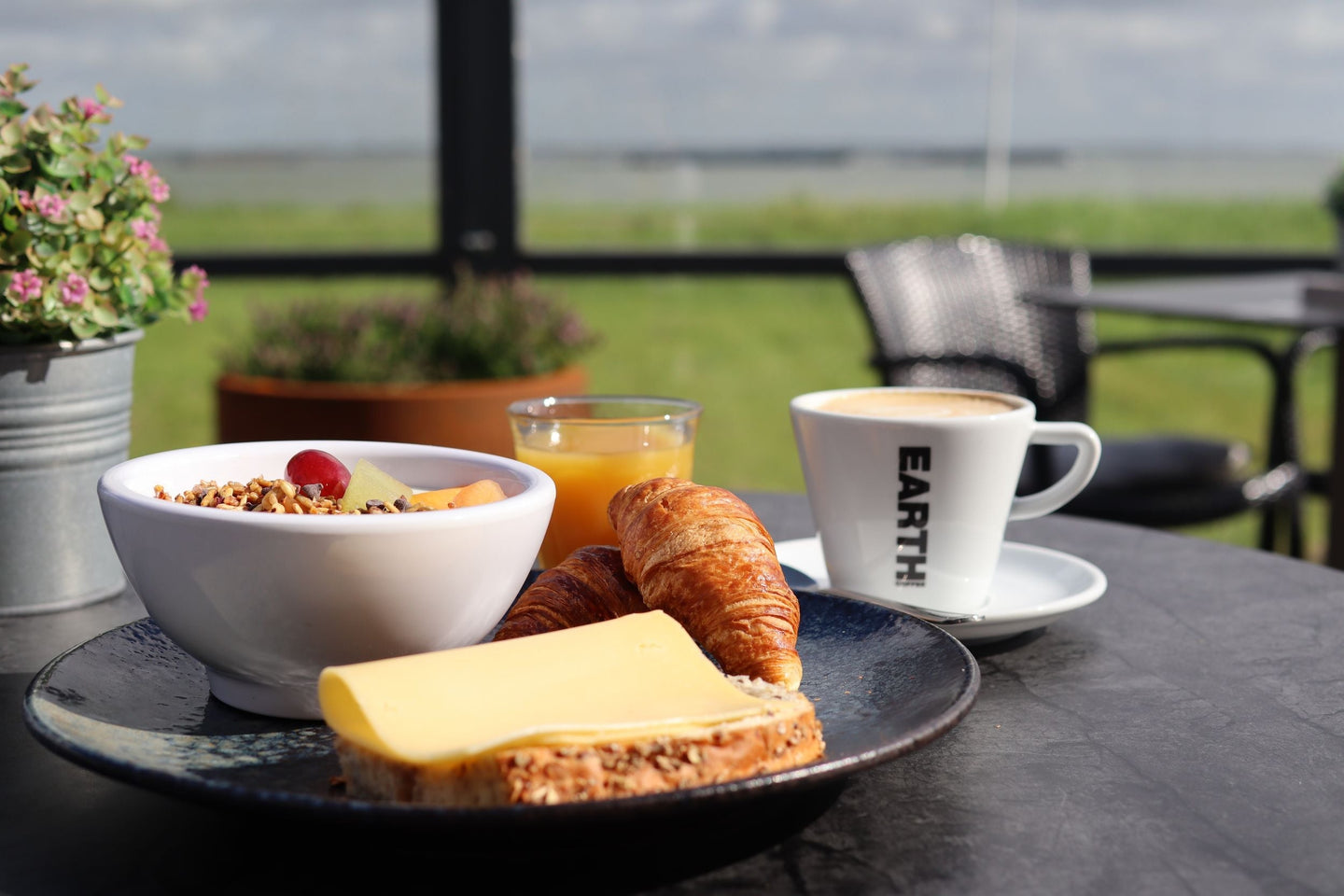 Restaurant Taste Churchill Terneuzen - Driegangenlunch of -diner voor 2 personen